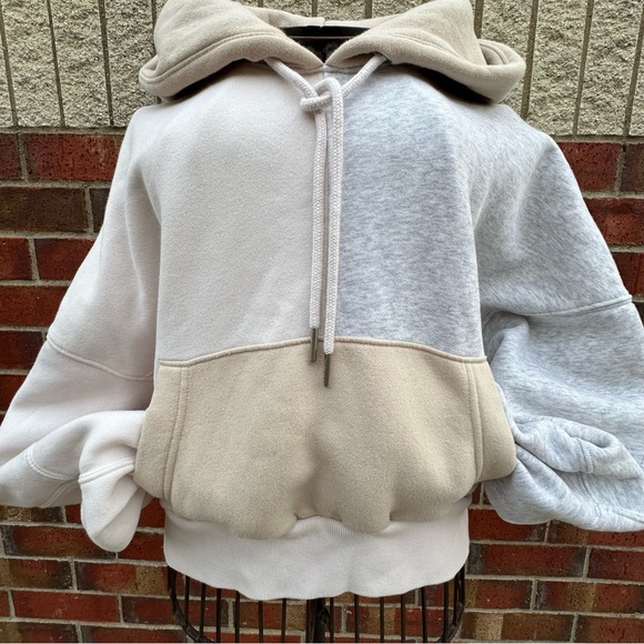 Abercrombie & Fitch Tops - Abercrombie & Fitch Soft A&F Collection Colorblock Hoodie Sweater Crop Cozy Sz M